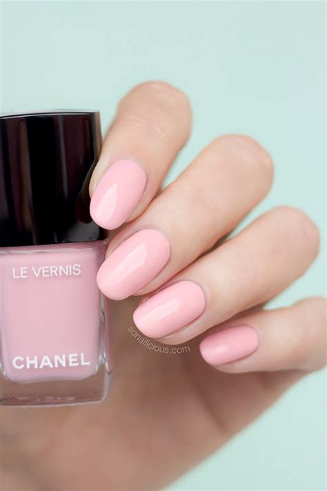 chanel 588 nail|Chanel le vernis nails.